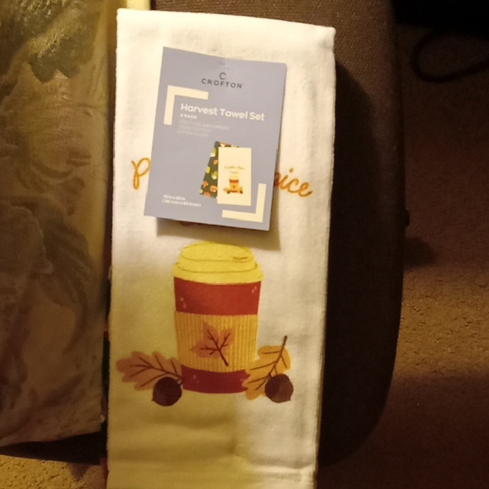 Room Essentials Pumpkin Spice Season Towel Set